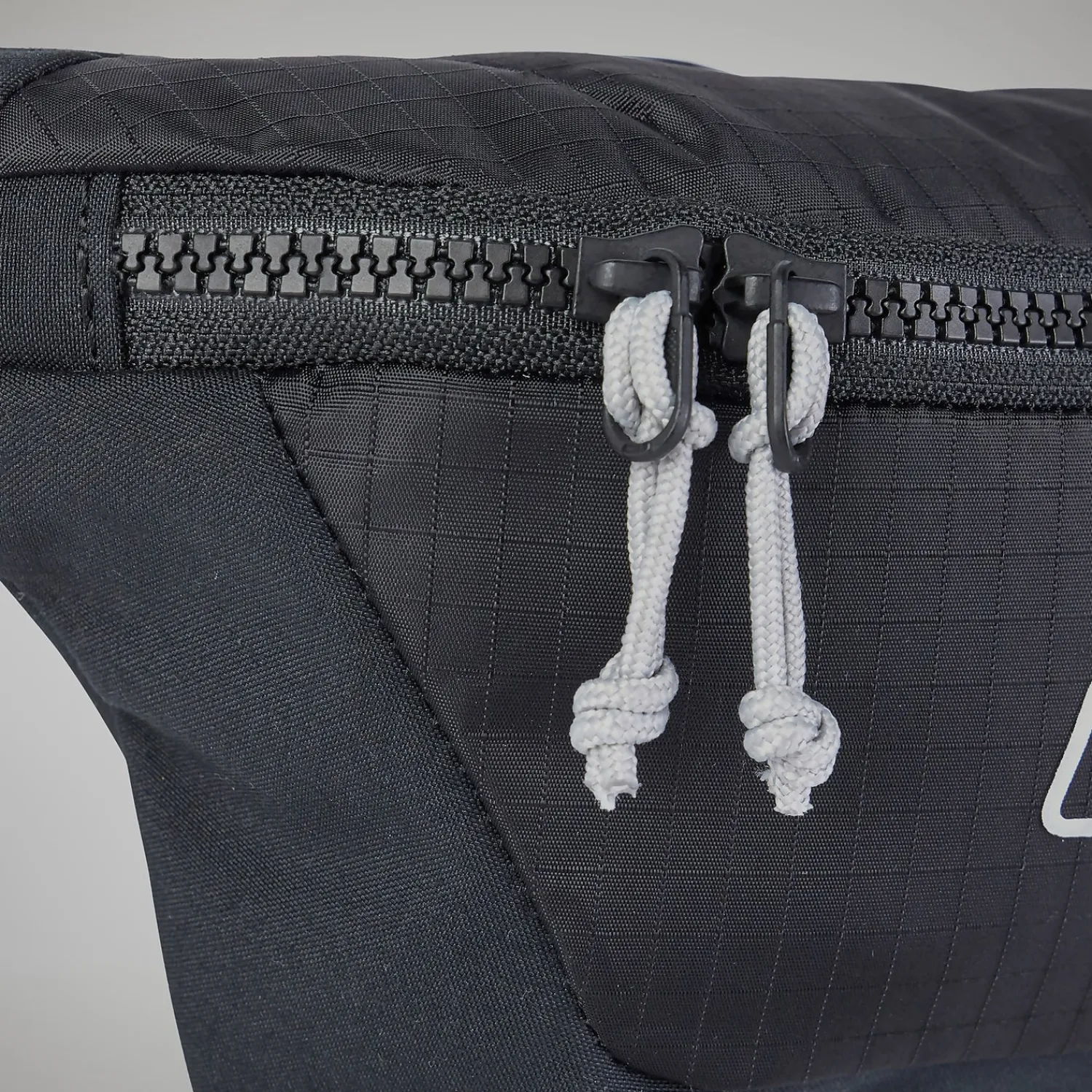 Berghaus Carryall Gürteltasche - Schwarz- Reisetaschen