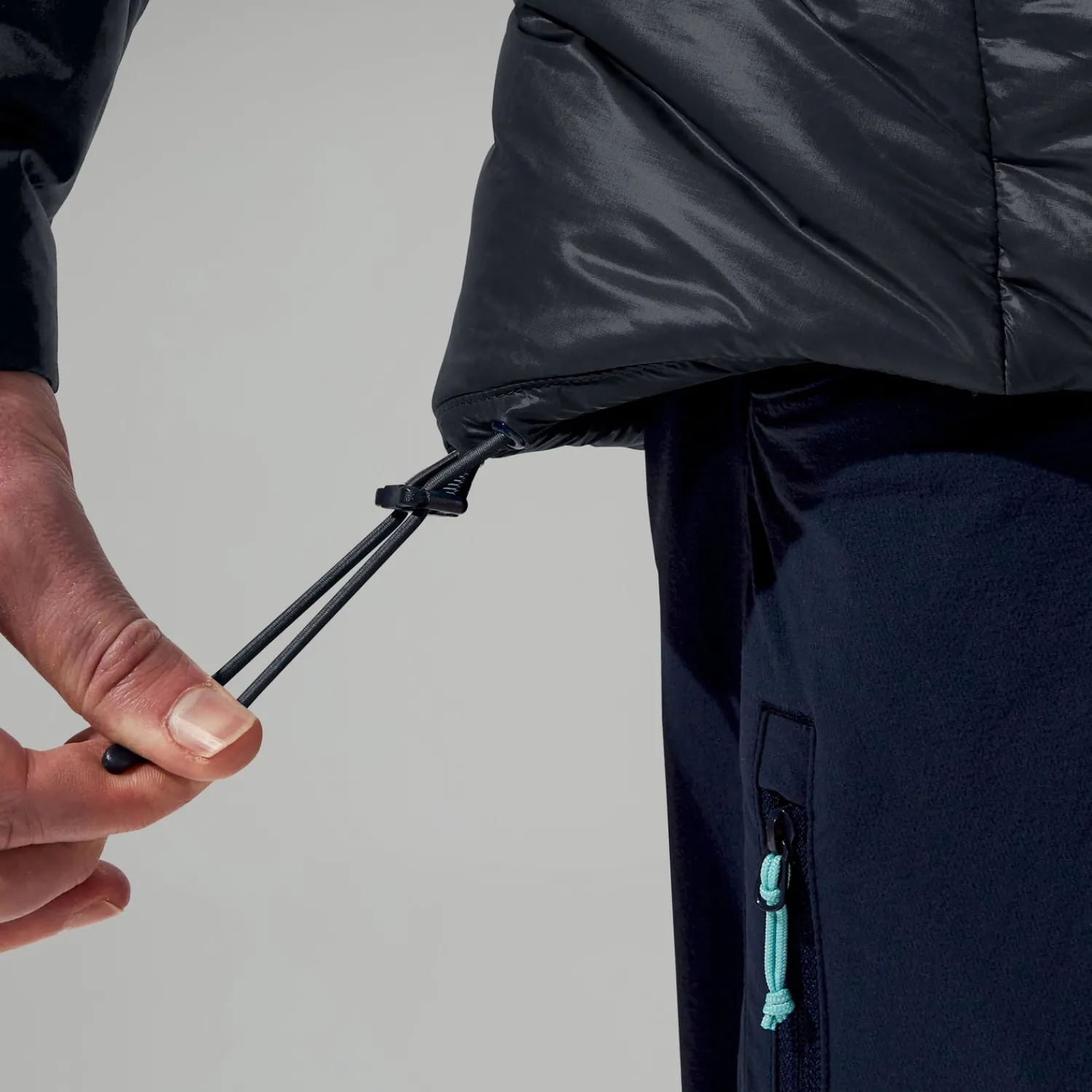 Berghaus Daunen-isolierte URB Arkos Reflect Herren-Jacke - Schwarz-Herren Isolierend