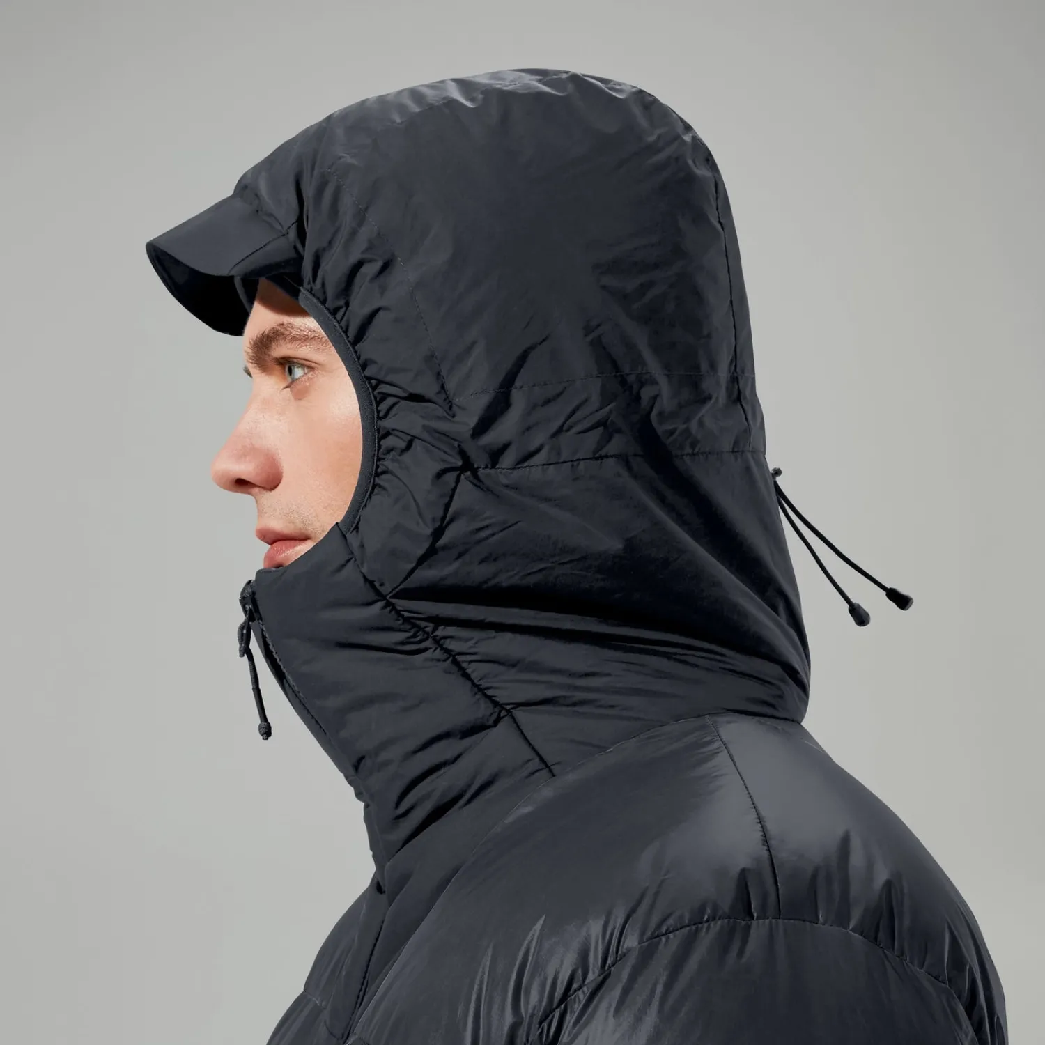 Berghaus Daunen-isolierte URB Arkos Reflect Herren-Jacke - Schwarz-Herren Isolierend