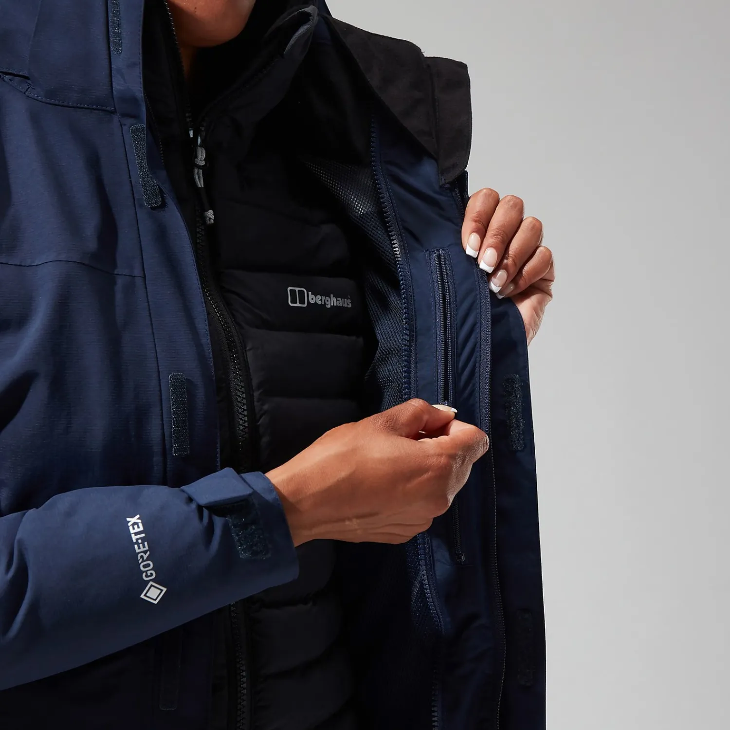 Berghaus Hillwalker InterActive Jacken für Damen - Dunkelblau-Damen Wasserdicht