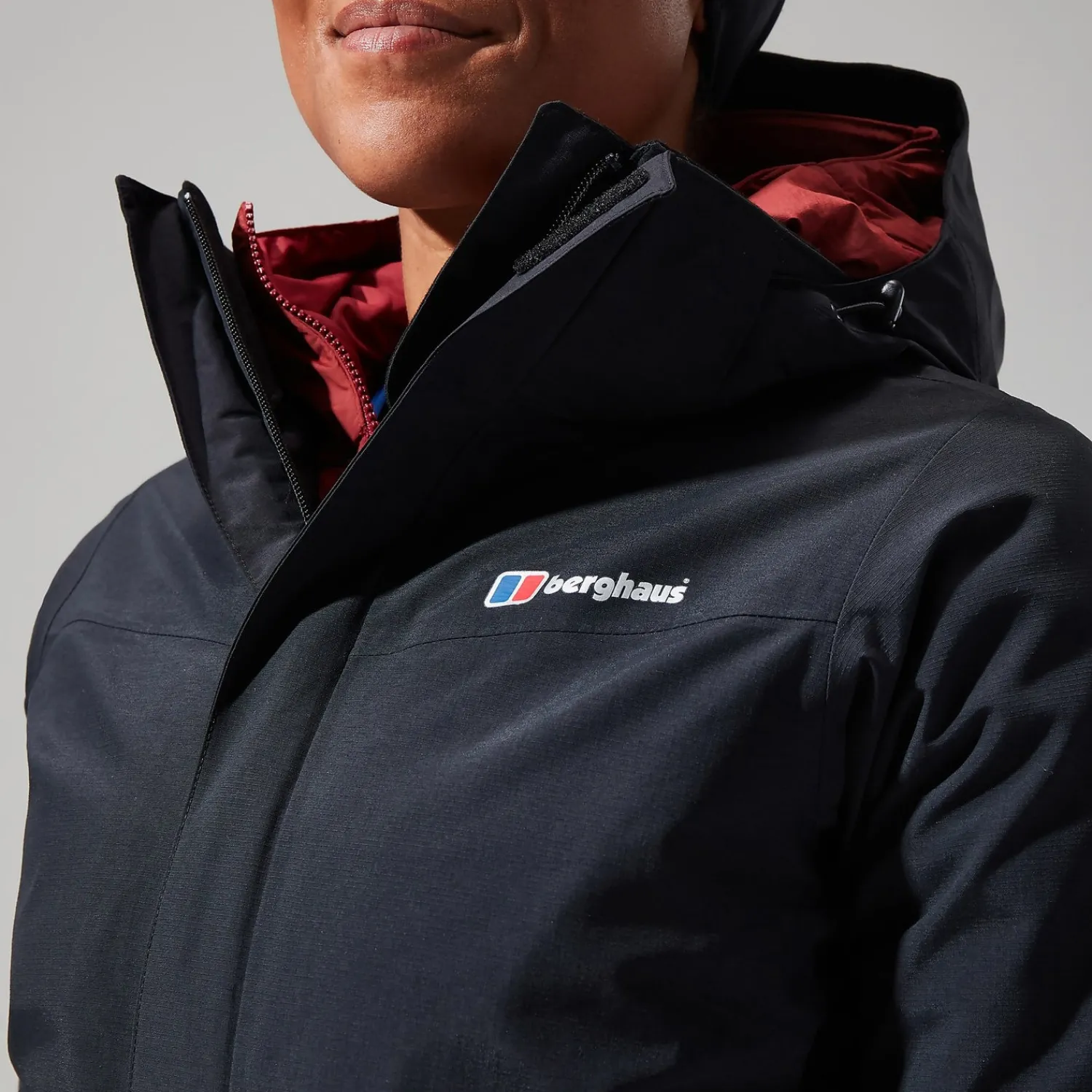 Berghaus Hillwalker InterActive Jacken für Damen - Schwarz-Damen Wasserdicht