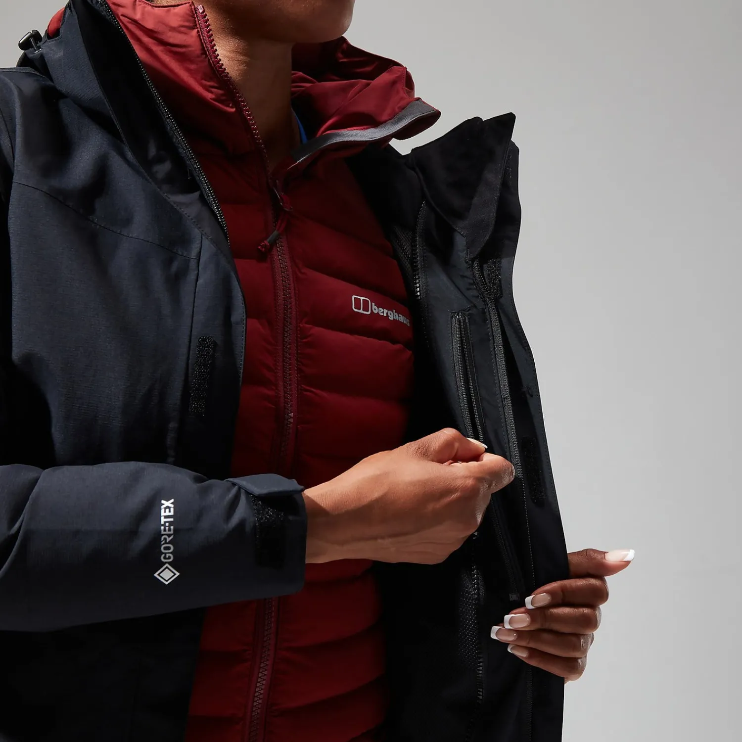 Berghaus Hillwalker InterActive Jacken für Damen - Schwarz-Damen Wasserdicht