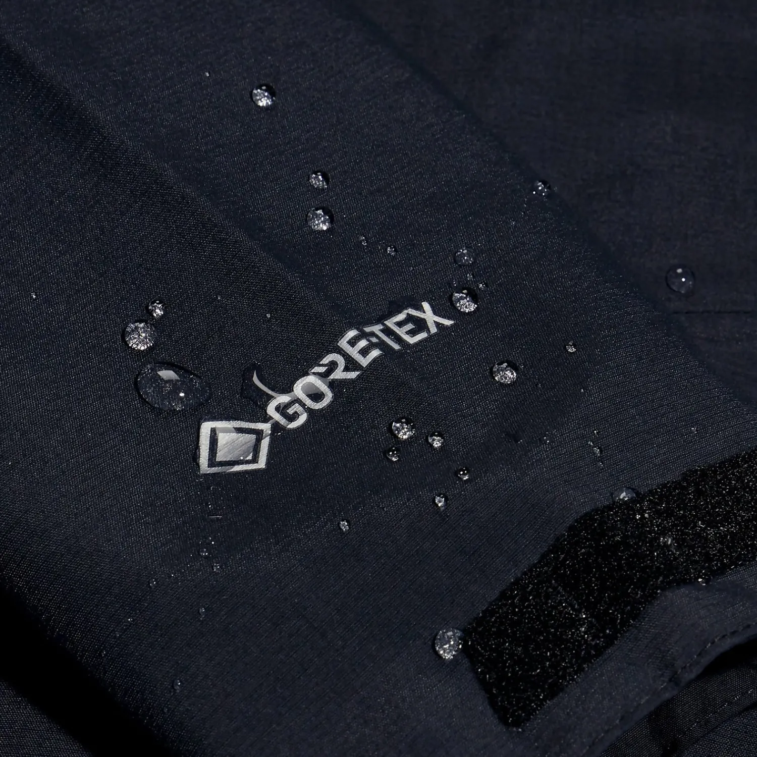 Berghaus Hillwalker InterActive Jacken für Damen - Schwarz-Damen Wasserdicht