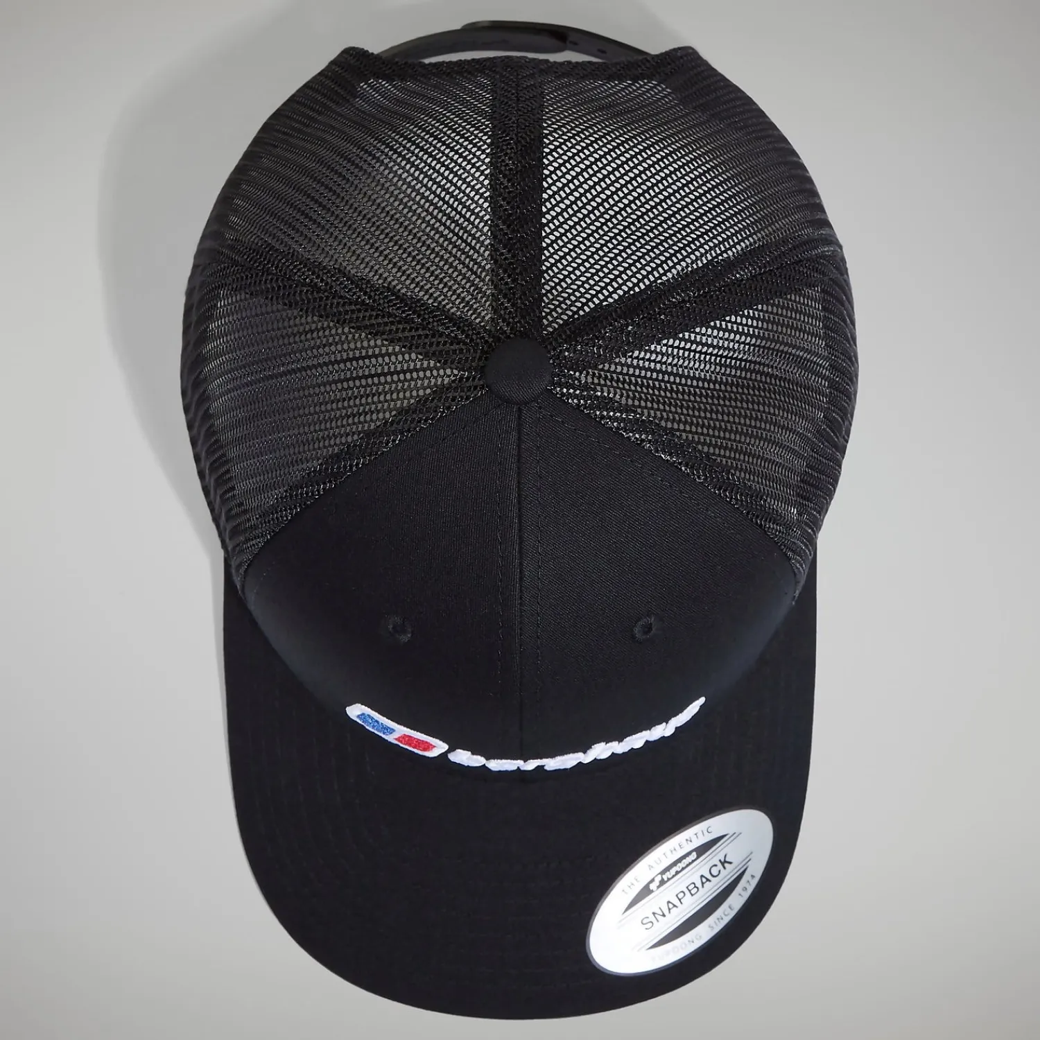 Berghaus Logo Recognition Trucker Cap - Schwarz- Hats & Caps