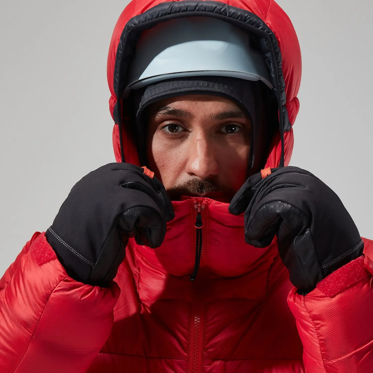 Berghaus MTN Arete Ultra Down Hoodie für Herren - Rot/Schwarz-Herren Hoodies Und Sweatshirts | Isolierend