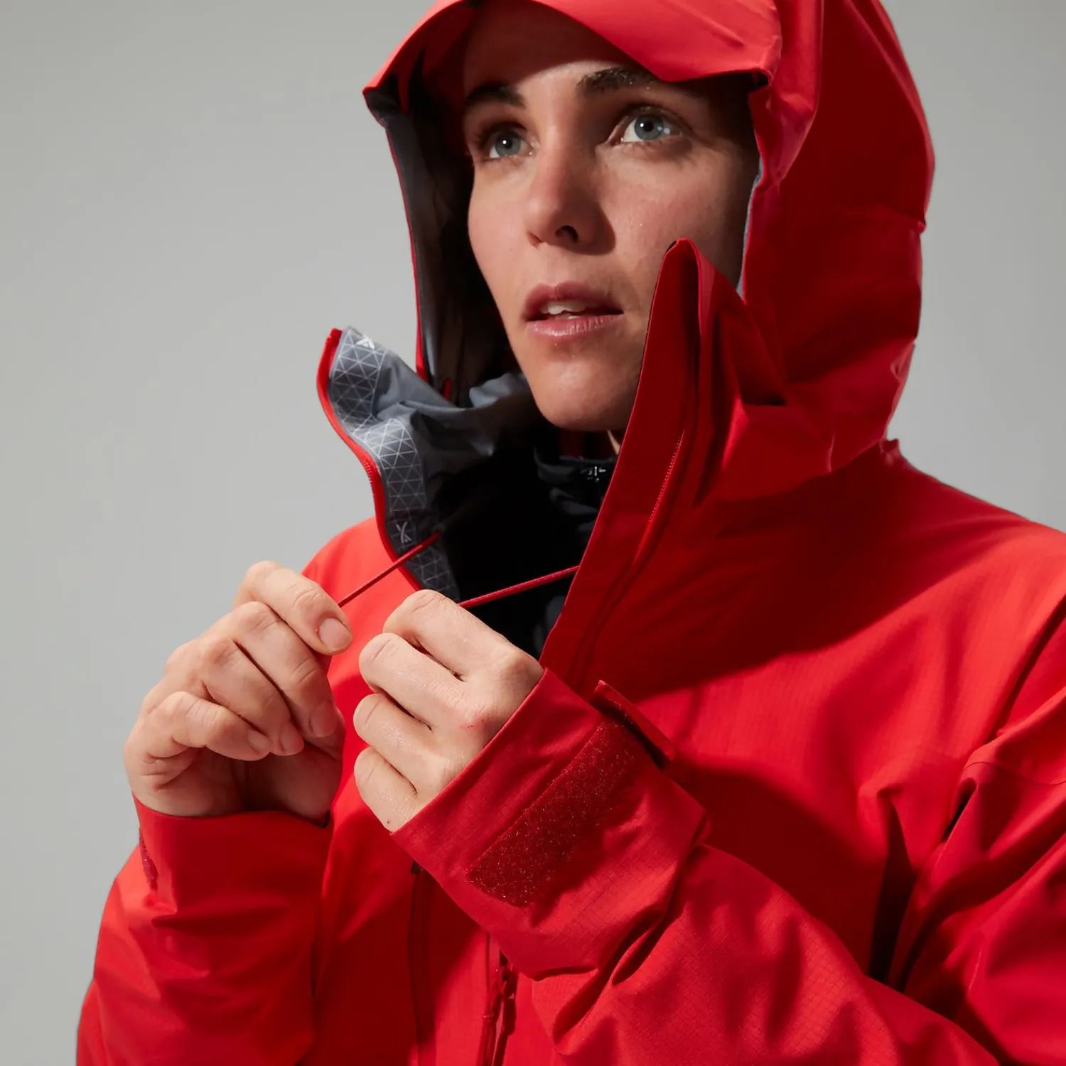 Berghaus MTN Guide Alpine Pro Jacken für Damen - Rot-Damen Wasserdicht | Lightweight