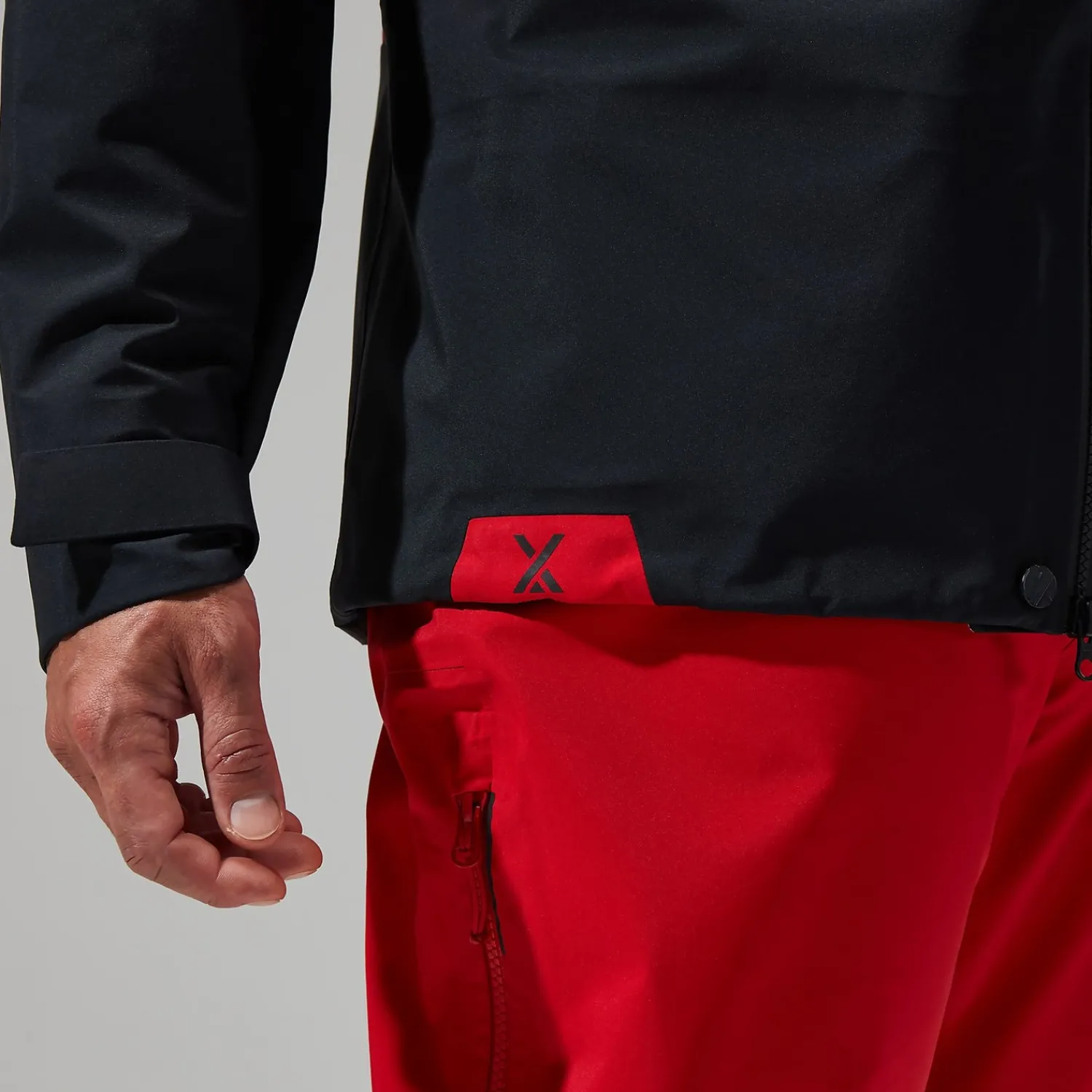 Berghaus MTN Seeker GTX Jacken für Herren - Schwarz/Rot-Herren Wasserdicht