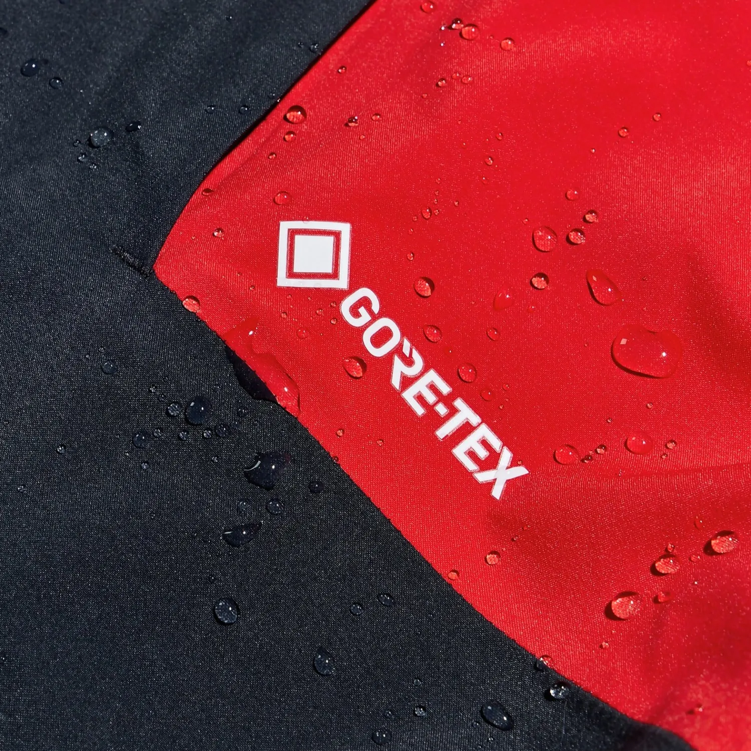 Berghaus MTN Seeker GTX Jacken für Herren - Schwarz/Rot-Herren Wasserdicht