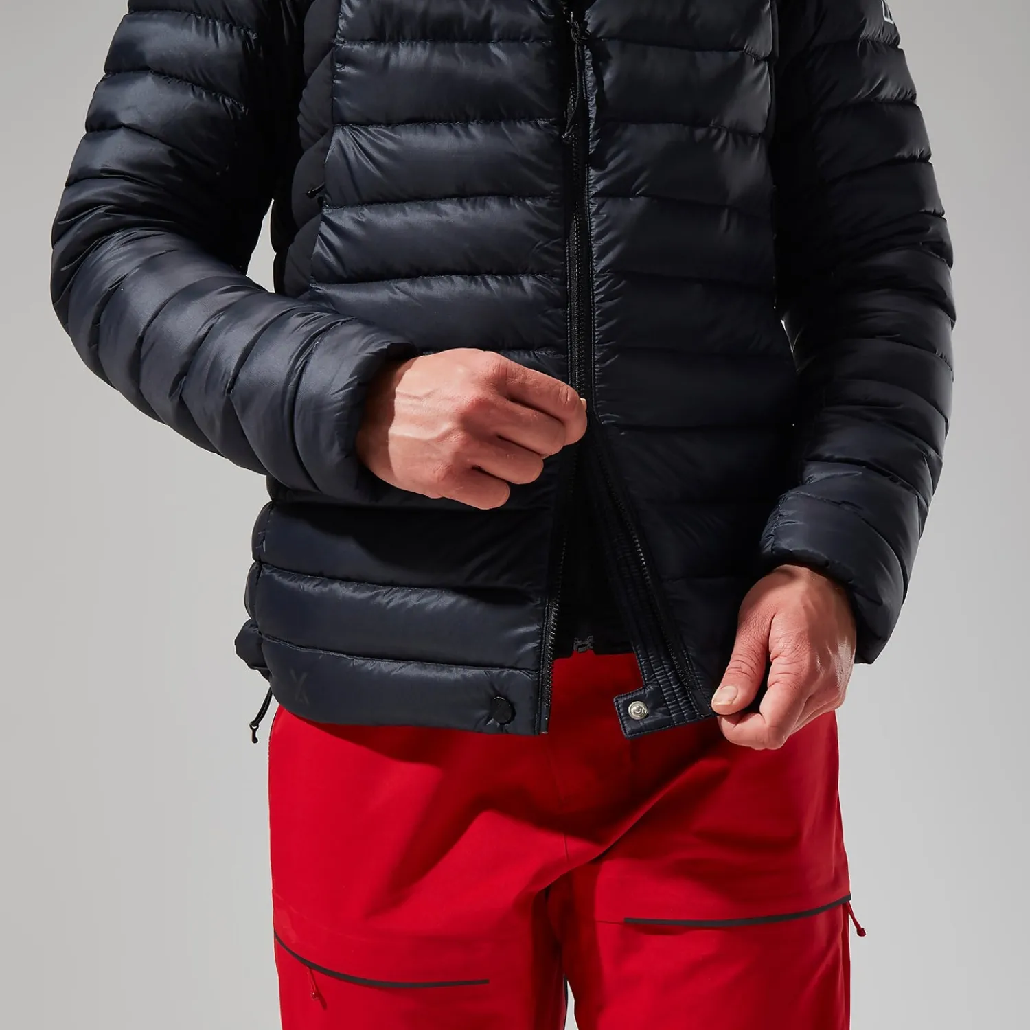 Berghaus MTN Seeker MW Daunen Hoodie für Damen - Schwarz-Damen Hoodies Und Sweatshirts