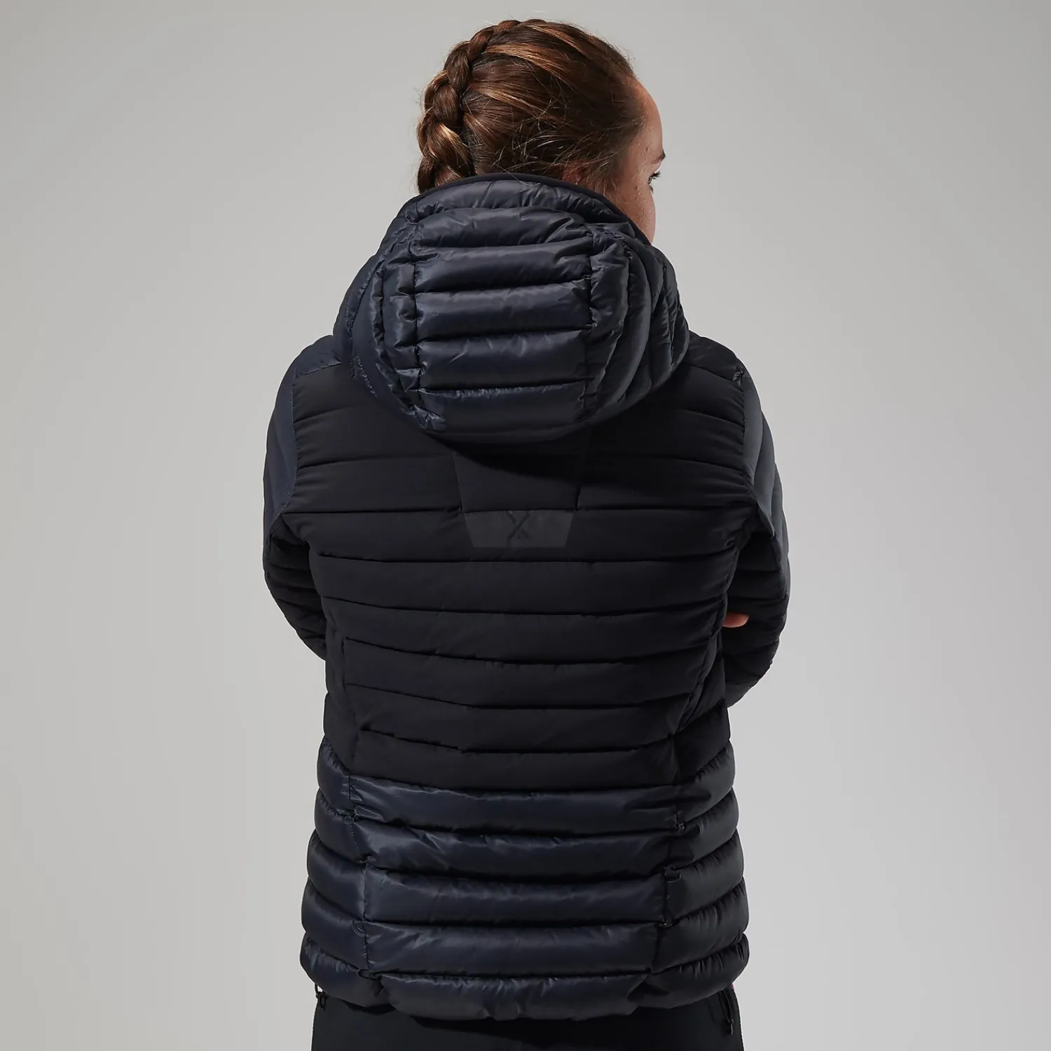 Berghaus MTN Seeker MW Daunen Hoodie für Damen - Schwarz-Damen Hoodies Und Sweatshirts