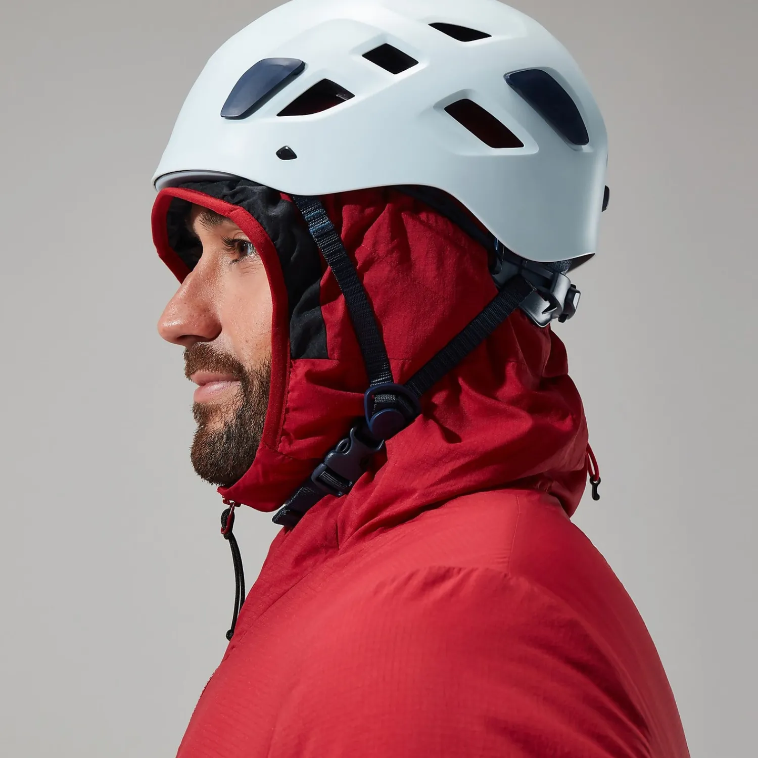 Berghaus MTN Seeker MW Synthetischer Hoodie für Herren - Dunkelrot/Schwarz-Herren Hoodies Und Sweatshirts