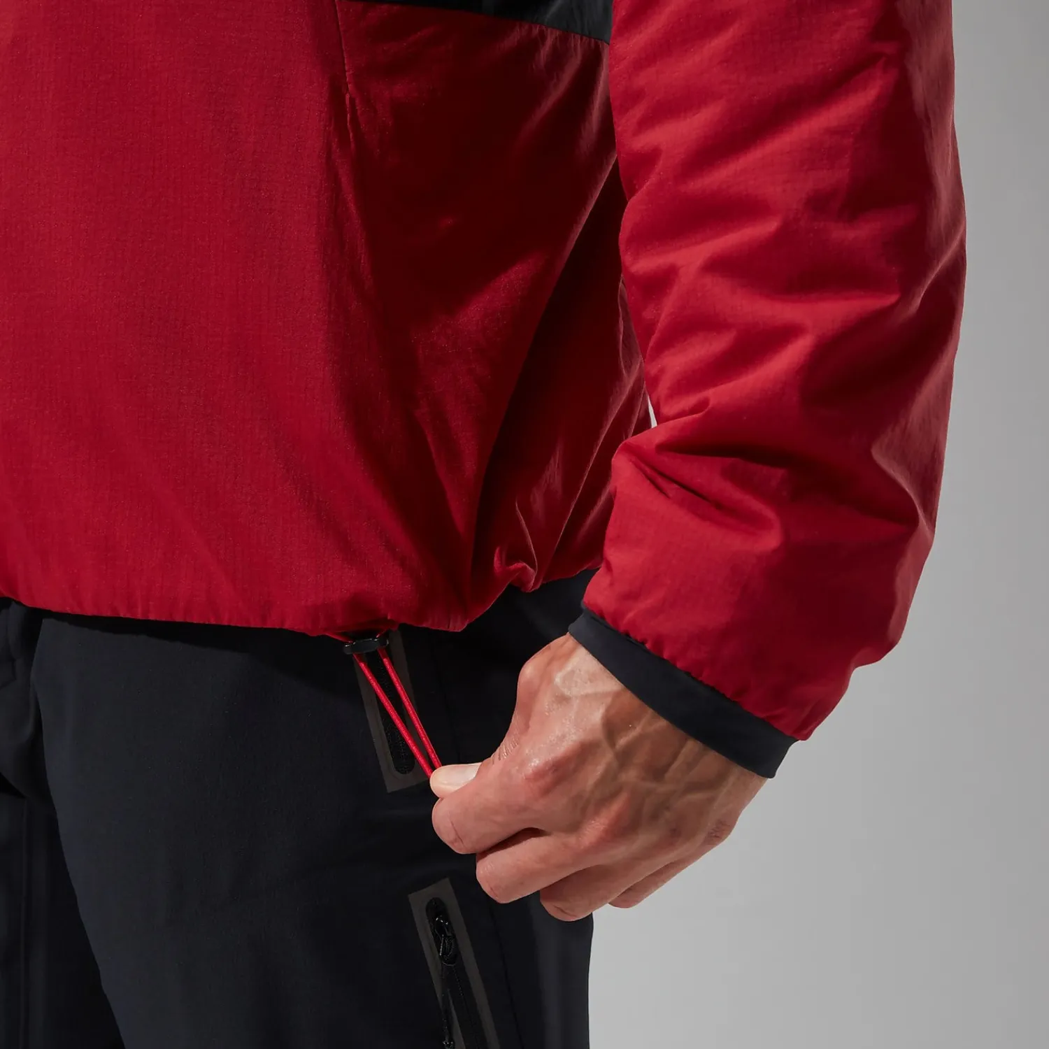 Berghaus MTN Seeker MW Synthetischer Hoodie für Herren - Dunkelrot/Schwarz-Herren Hoodies Und Sweatshirts