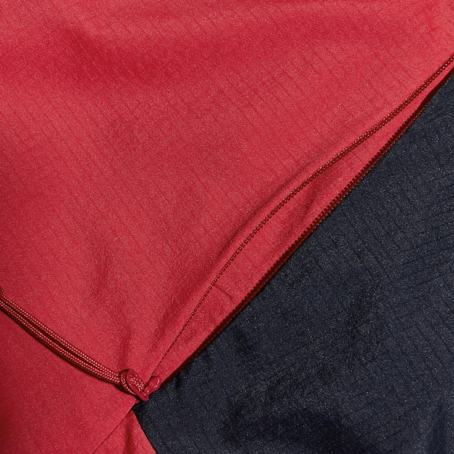 Berghaus MTN Seeker MW Synthetischer Hoodie für Herren - Dunkelrot/Schwarz-Herren Hoodies Und Sweatshirts