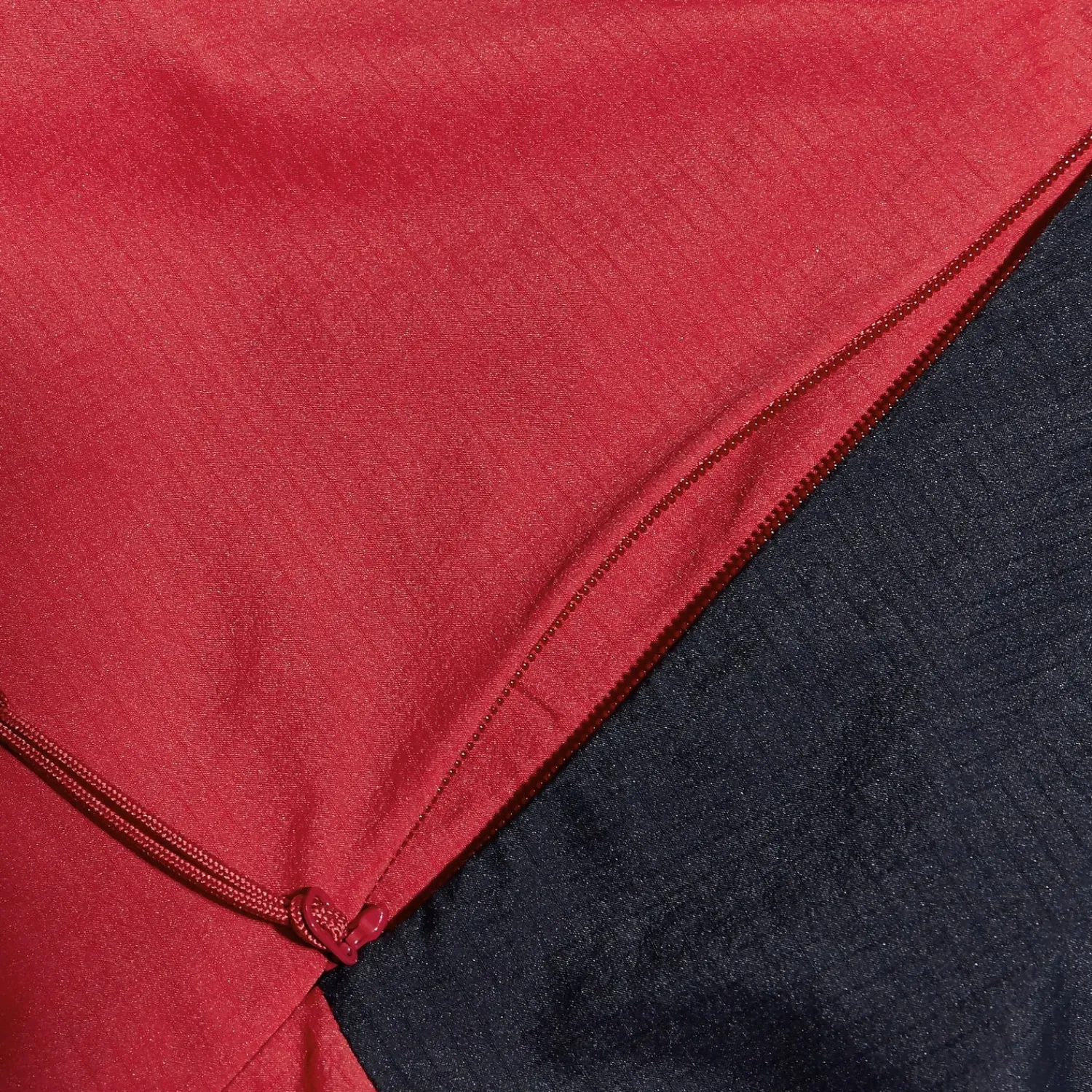 Berghaus MTN Seeker MW Synthetischer Hoodie für Herren - Dunkelrot/Schwarz-Herren Hoodies Und Sweatshirts