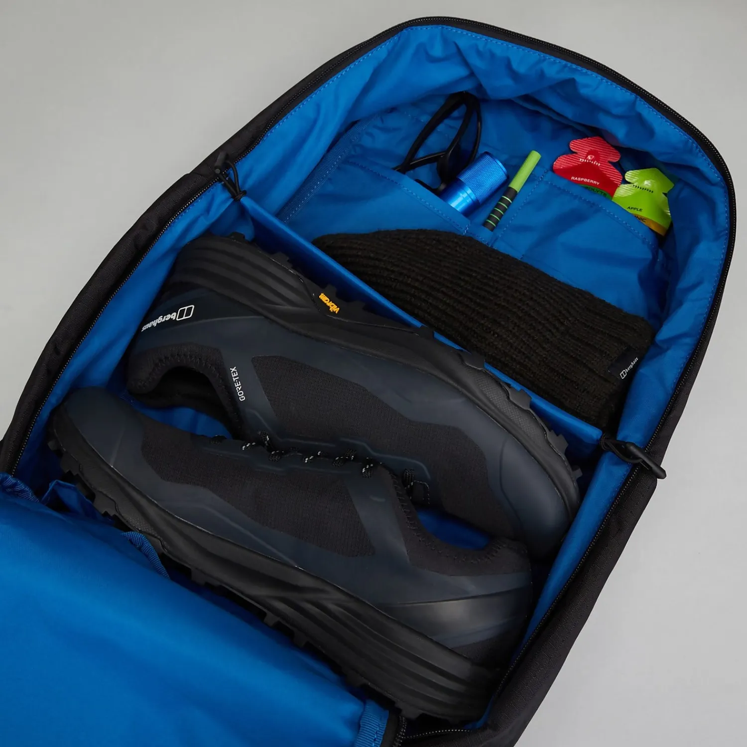 Berghaus Unisex Xodus Commute 30 - Schwarz- Reisetaschen